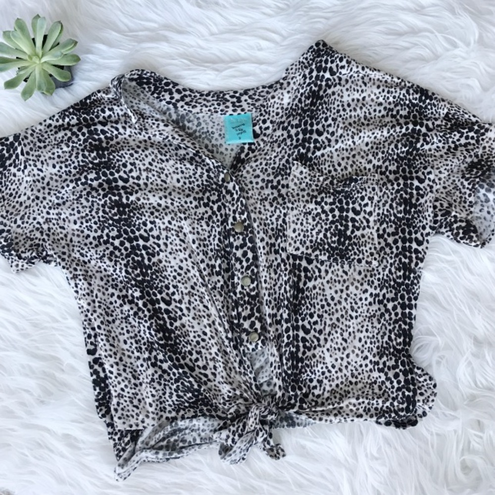 h.i.p Tie Front Crop Top